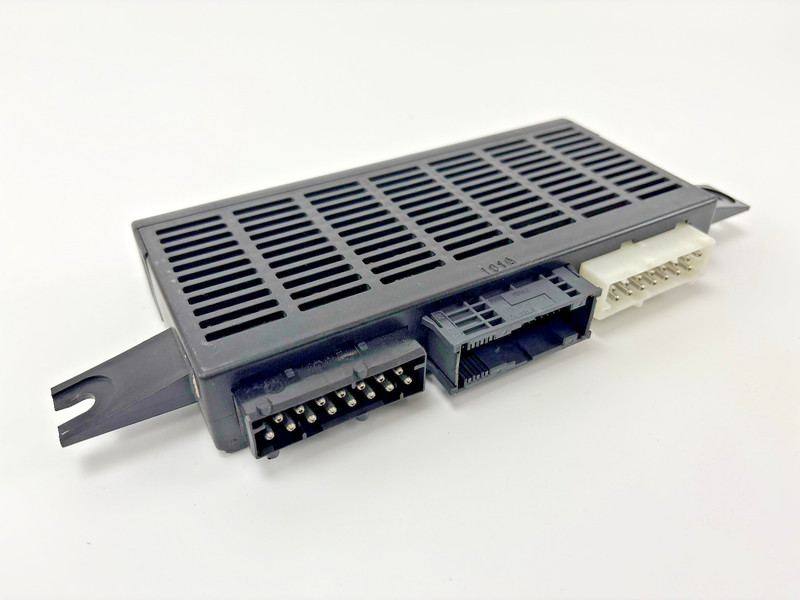 2000-2006 BMW X5 E53 LIGHTING CONTROL MODULE LCM III W/O MAN.LWR 61.35-6905875