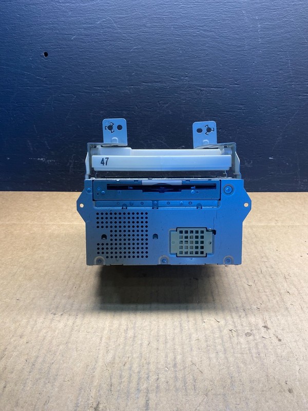 2010 - 2011 Nissan Murano Maxima Radio CD Player AM/FM Receiver ac2791 DG