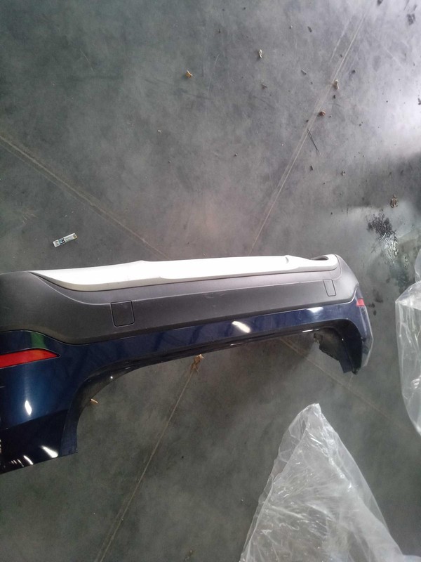 2015 BMW X1 Genuine OEM Blue Bumper Assembly 184169, 87K Miles, Warranty