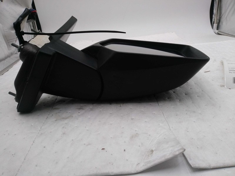 2016 Jeep Patriot Right Door Mirror White OEM 114399 - Scuffs, 194K Miles