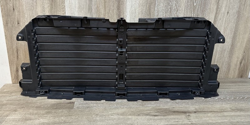 2024-2025 FORD F-150 SHUTTER ASSY OEM PART # RL34-8200