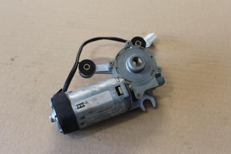 1998 1999 2000 2001 2002 2003 JAGUAR XJR XJ8 SUN ROOF MOTOR 14149342