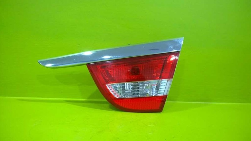 12 13 14 15 16 17 VERANO PASSENGER RIGHT LID MOUNT TAILLIGHT LAMP OEM 3225-44