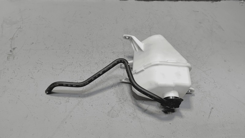 2018-2024 TOYOTA CAMRY RADIATOR COOLANT COOLING EXPANSION RESERVOIR TANK OEM