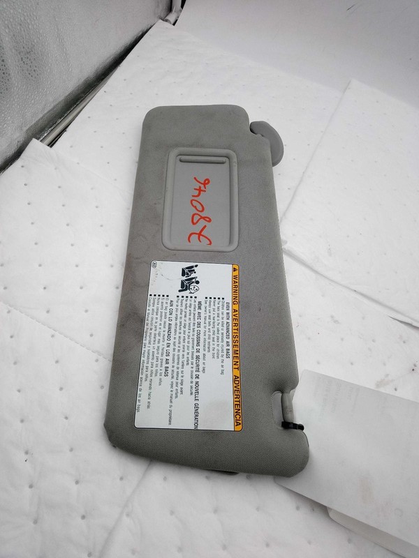 2018 Toyota 4Runner White Used Sun Visor OEM 4DR SUV 1966