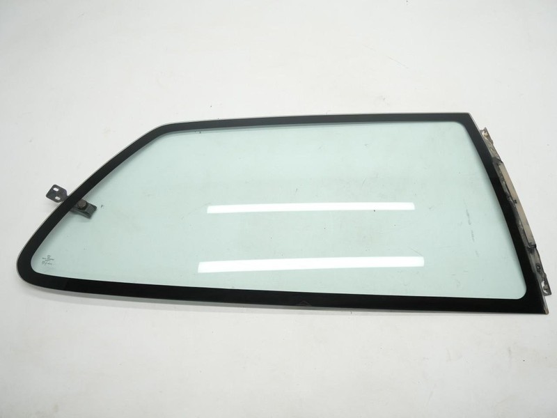 1988-1991 Honda Civic EF DX Hatchback Passenger Right Side RH Quarter Glass OEM