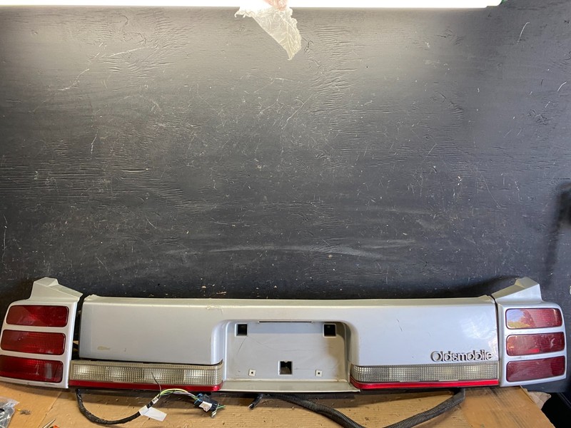 1989 to 1991 Oldsmobile Cutlass Rear Body Finish Panel Trim Trunk S3348 DG