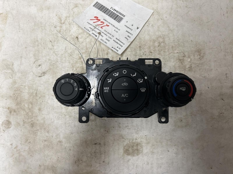 2018 FORD FIESTA Heat AC Controller manual control OEM D2BT19980AF 18