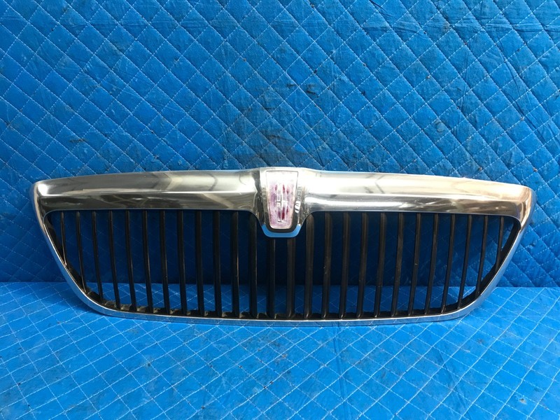 1998 - 2002 Lincoln Navigator Front Upper Grill Grille OEM