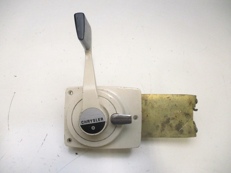 F590 Chrysler Outboard Controls Remote Control Box Flush Mount