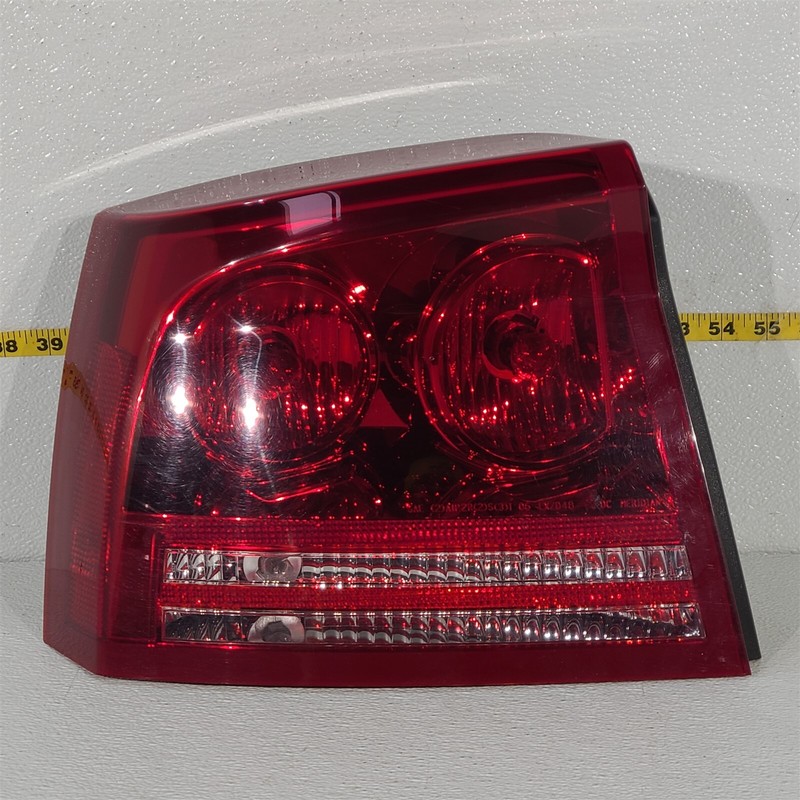 06-08 Dodge Charger Srt8 Left Driver Tail Light Brake Light AA6972