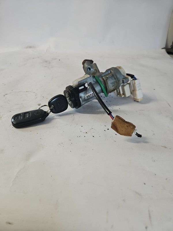 2001-2003 TOYOTA PRIUS IGNITION SWITCH LOCK W/ KEY CYLINDER OEM 45020-47-1