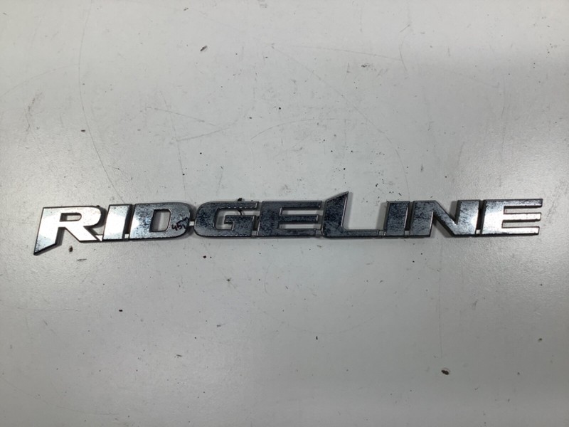 06-14 HONDA RIDGELINE REAR EMBLEM TAILGATE BADGE 75722-SJC-A01 OEM
