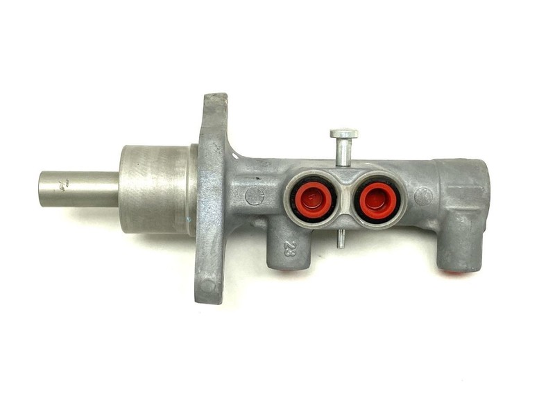 Brake Master Cylinder AT 68192615AA Fits 2013-2016 Dodge Dart 47700