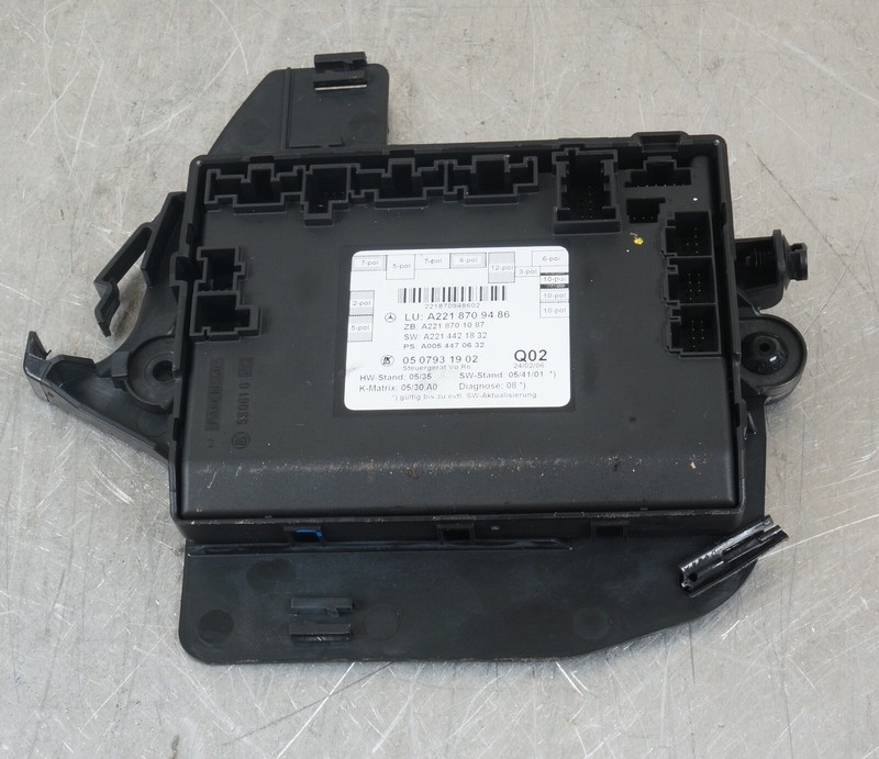 07-13 Mercedes W221 S600 S400 Rear Right or Left Side Door Control Module OEM