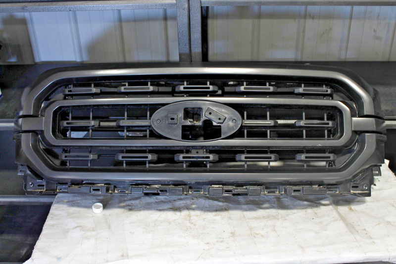 2021-2023 Ford F-150 Front Grille Grill With Shutter Assembly Oem