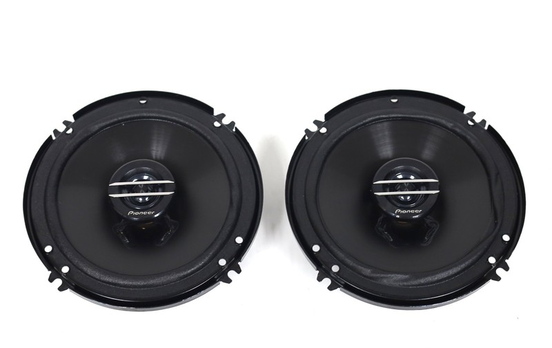 2 Pioneer TS-G1620F 300-Watt 6.5" Two-Way Coaxial Car Speaker in Black