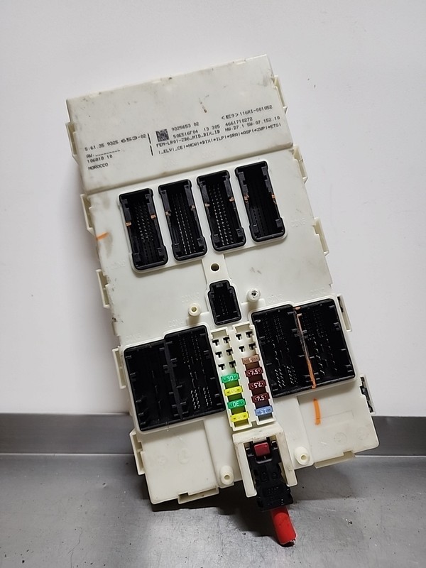14 15 16 17 BMW 328I F30 BODY CONTROL 9325653 AUTOMATIC SEDAN OEM