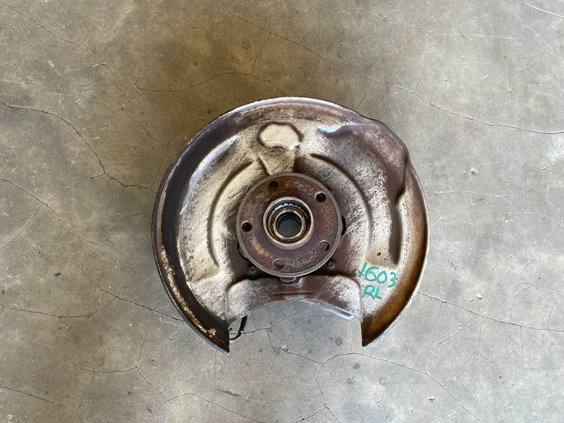 2018-2022 Volvo XC60 Rear Left Driver Spindle Knuckle Wheel Hub AWD 1603 OEM