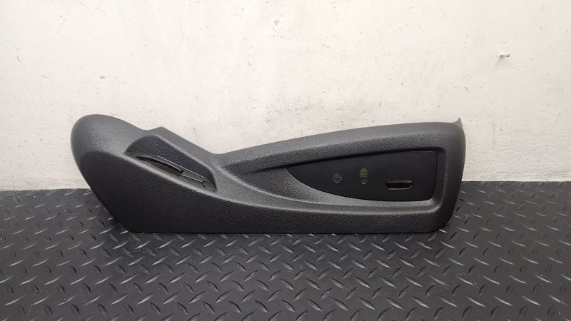 14-19 GMC Sierra Front Right Passenger Seat Outer Finish Panel BLK OEM 84233185