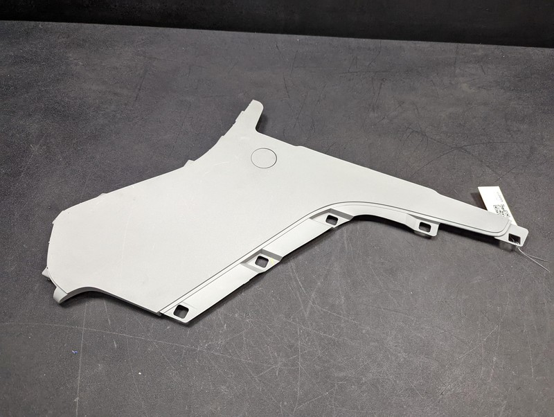 Center Console Rear Left Side Trim Cover 2018 GMC Terrain 84218867 2019 - 2021
