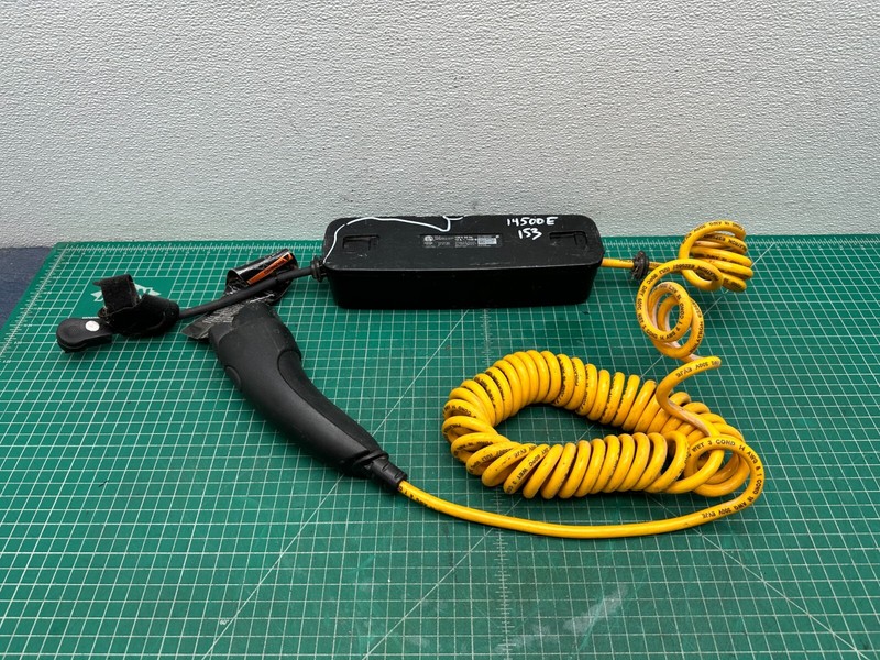 14-15 FIAT 500e EV ELECTRIC CAR CHARGER OEM