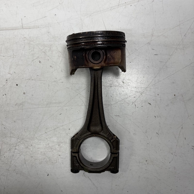 98 Isuzu Rodeo Amigo 2.2 Piston & Connecting X22SE Rod 8920629100 OEM