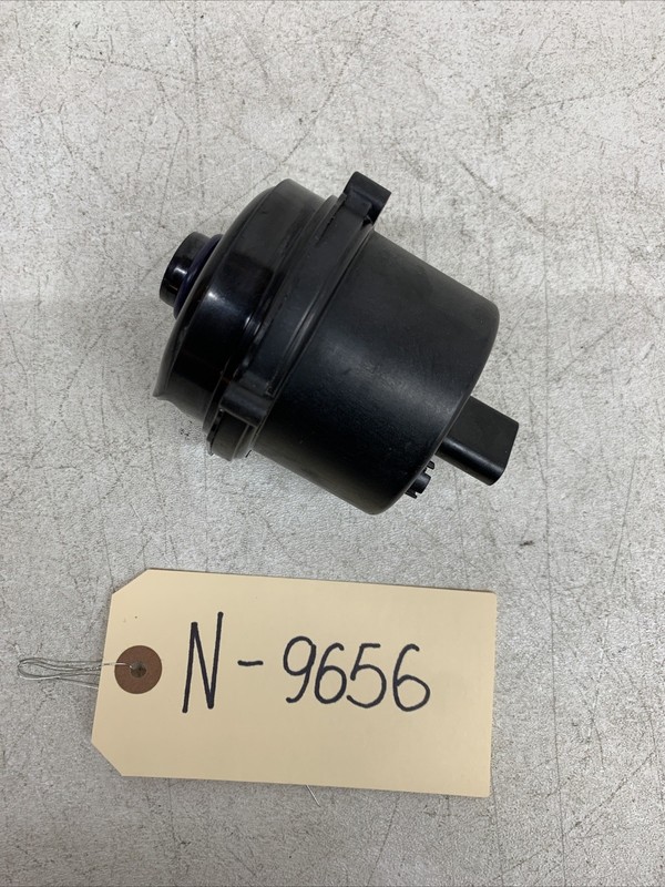 17-22 Tesla Model 3 Radiator Auxiliary Coolant Water Pump 1088245-00-J 9656 B134