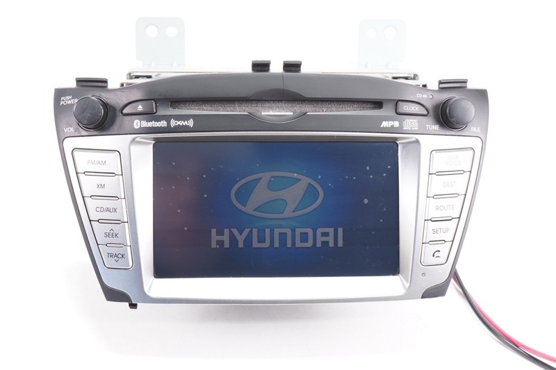 HYUNDAI TUCSON Radio Navigation Unit AM-FM Tuner CD GPS DVD OEM 2010 - 2013