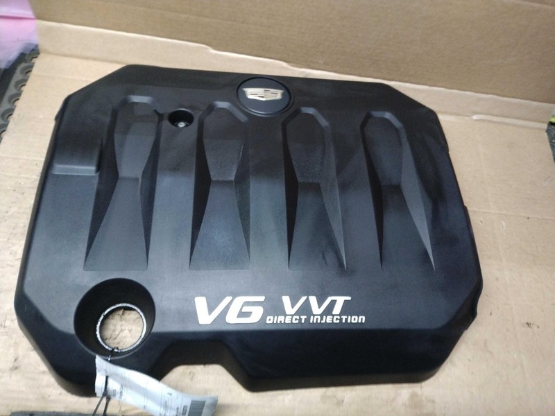 2016 Cadillac XTS Engine Cover Black 6856403 150K Miles Used OEM Part