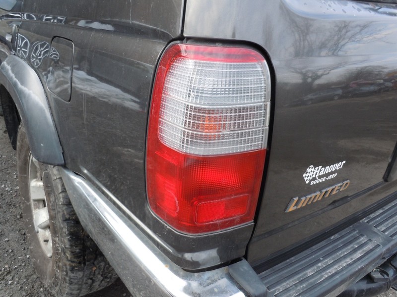 1996-2000 Toyota 4Runner Tail Light Lamp Driver Left LH