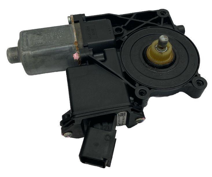 Kia Sorento window motor 16 19 front left side auto up down assy OEM 82450C5120