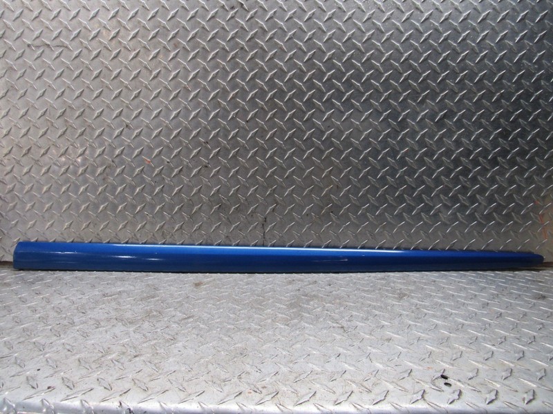 2004-2009 KIA SPECTRA SEDAN 2.0L RIGHT PASSENGER FRONT DOOR MOUDING TRIM BLUE