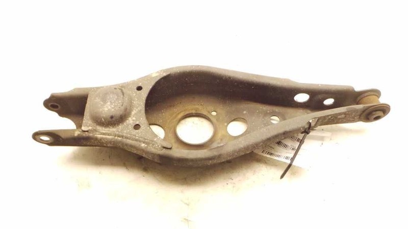 06-16 TOYOTA RAV4 DRIVER SIDE REAR LOWER CONTROL TRAILING ARM ASSEMBLY