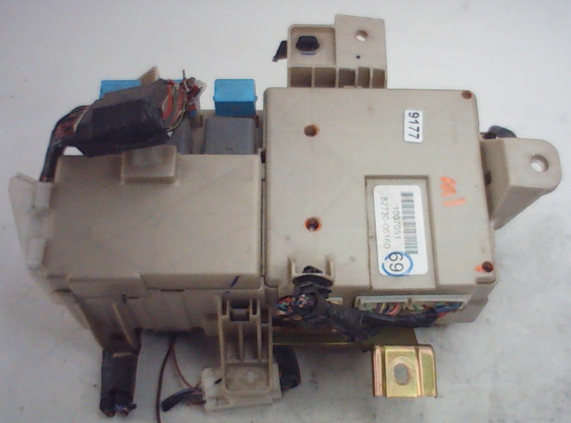 04-06 Toyota Camry Instrument Panel Junction Block Assembly OEM 82730-06160