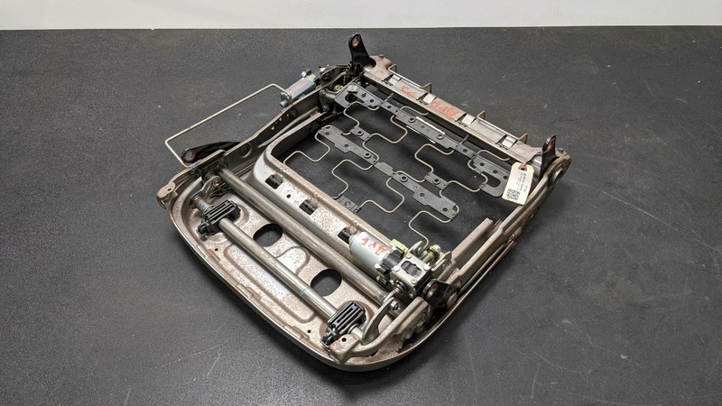 Front Left Seat Lower Frame w/ Motors 2015 Kia Sedona 88505-A9200 2016 2017 2018