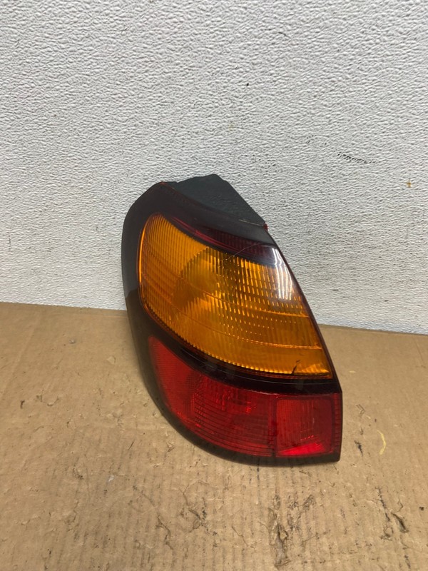 2001 to 2004 Subaru Legacy Outback Left Driver LH Tail Light AD1166 LK