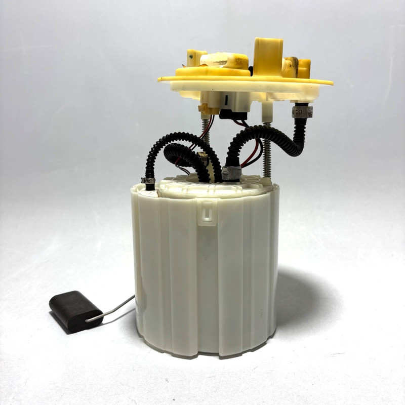 📌 2014-2020 MERCEDES-BENZ GLA250 CLA250 X156 FUEL PUMP ASSEMBLY OEM