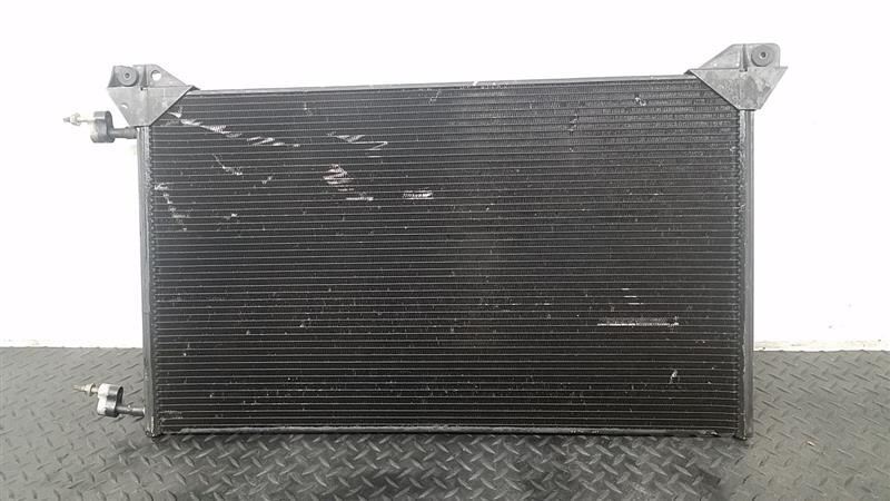99-13Chevrolet Silverado 1500 A/C AC Condenser OEM 20913751