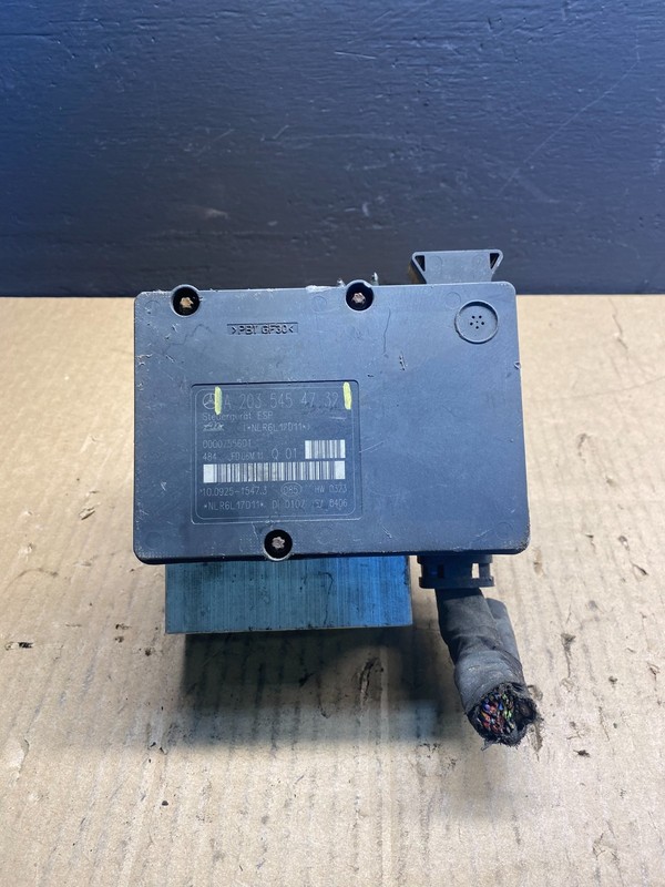 2006 - 2007 Mercedes C280ABS Anti Lock Brake Pump Module a2035454732 ab4351 DG