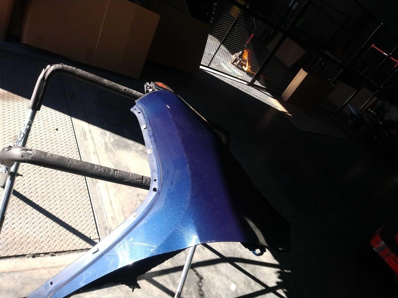 2015 Jeep Cherokee Front Left Fender Blue w/ Headlight, Good Condition