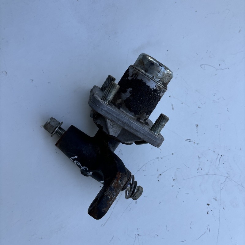 2000’s EZGOMPT 1200 Golf Cart OEM Front LeftWheel Hub Spindle Lug Nuts Good