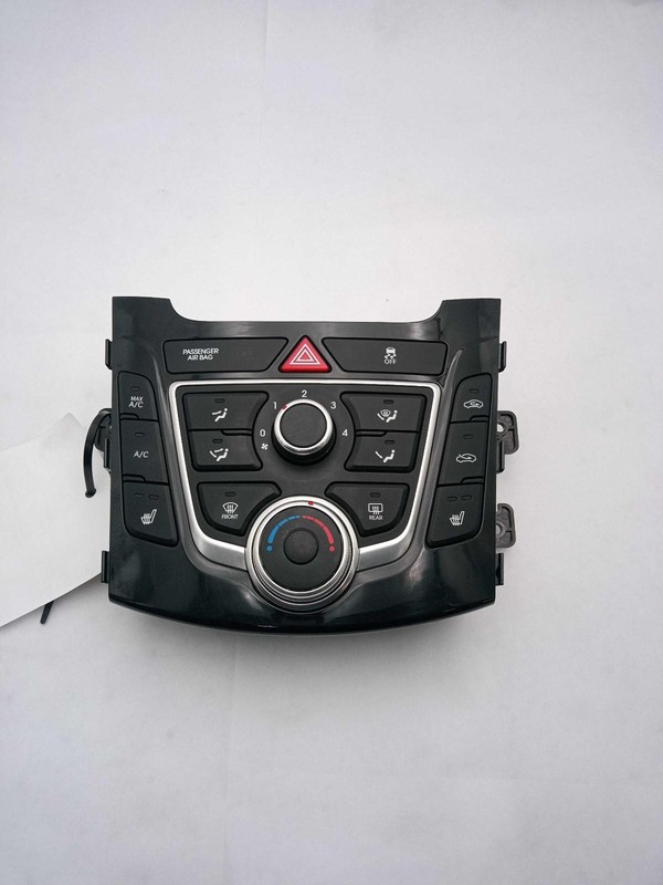 Used A/C Selector Switch fits: 2016 Hyundai Elantra Hatchback GT manual temperat