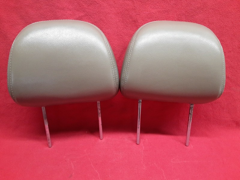 2003 2004 Ford Escape Limited XLS XLT FRONT Left Right Leather Headrest SET