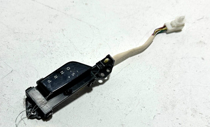 18-24 Toyota Camry SE Gear Shifter Shift Position Indicator Center Console OEM