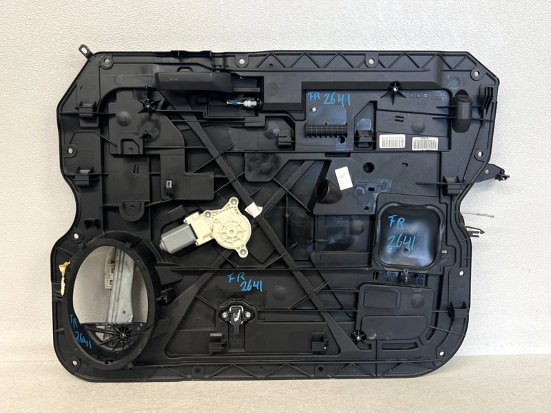 ⭐2011-2018 RAM 1500 FRONT RIGHT PASS DOOR WINDOW REGULATOR MOTOR OEM LOT2641