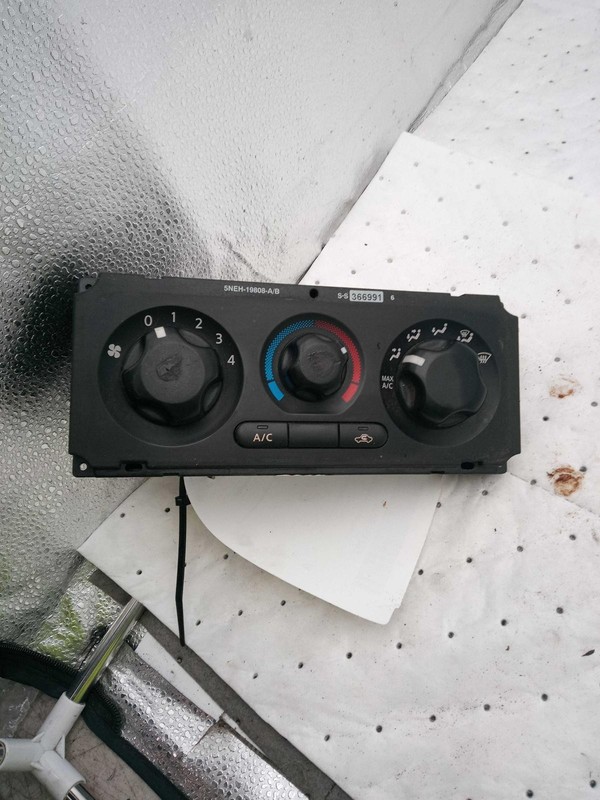 2012 Nissan Frontier A/C Selector Switch OEM Black 121K Miles NJ25-27593