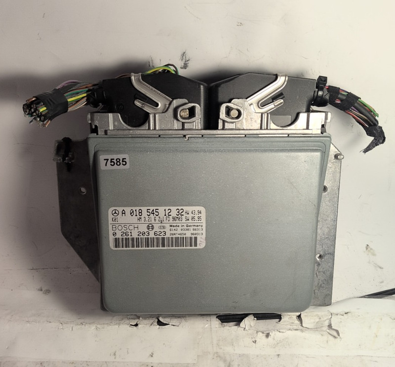 A 018 545 12 32 ECM ECU computer 1996 Mercedes-Benz E320