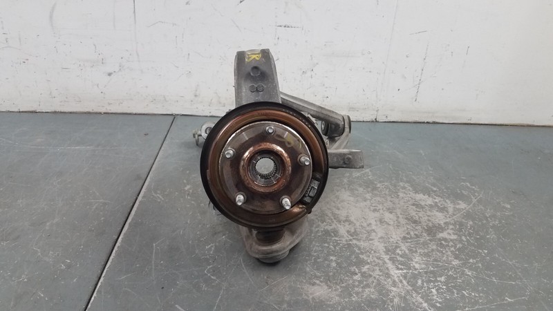 2011 Chevy Corvette C6 Left Rear Hub Knuckle Control Arms - #2568 VV7