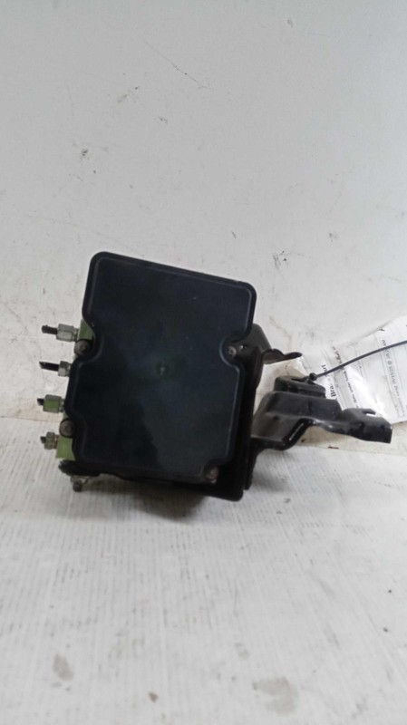 Used ABS Pump and Motor Assembly fits: 2017 Nissan Altima Assembly Sdn under hoo